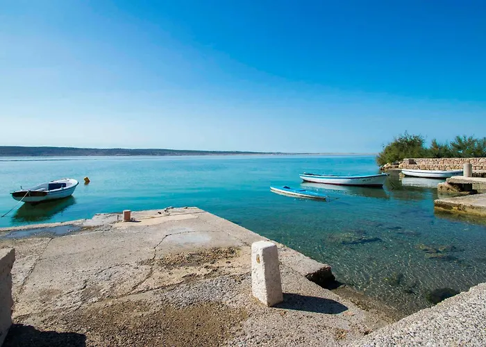 In Starigrad-paklenica 6830