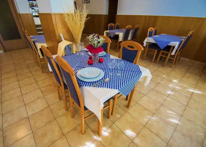 In Starigrad-paklenica 6830 Starigrad Paklenica