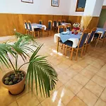 In Starigrad-paklenica 6830