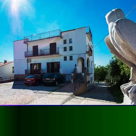 In Starigrad-paklenica 6830 Διαμέρισμα